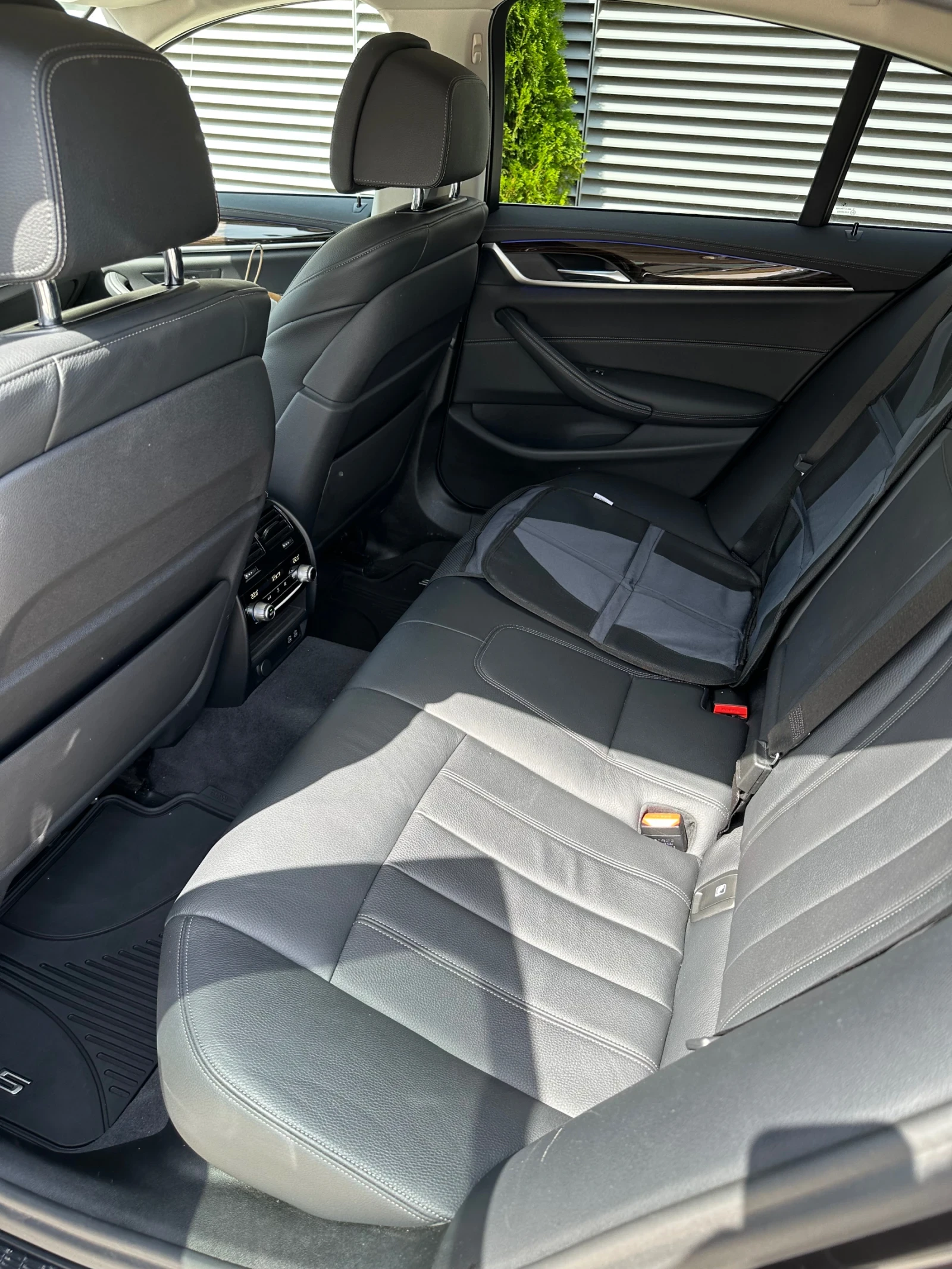 BMW 530 xDrive , снимка 10 - Автомобили и джипове - 54083957