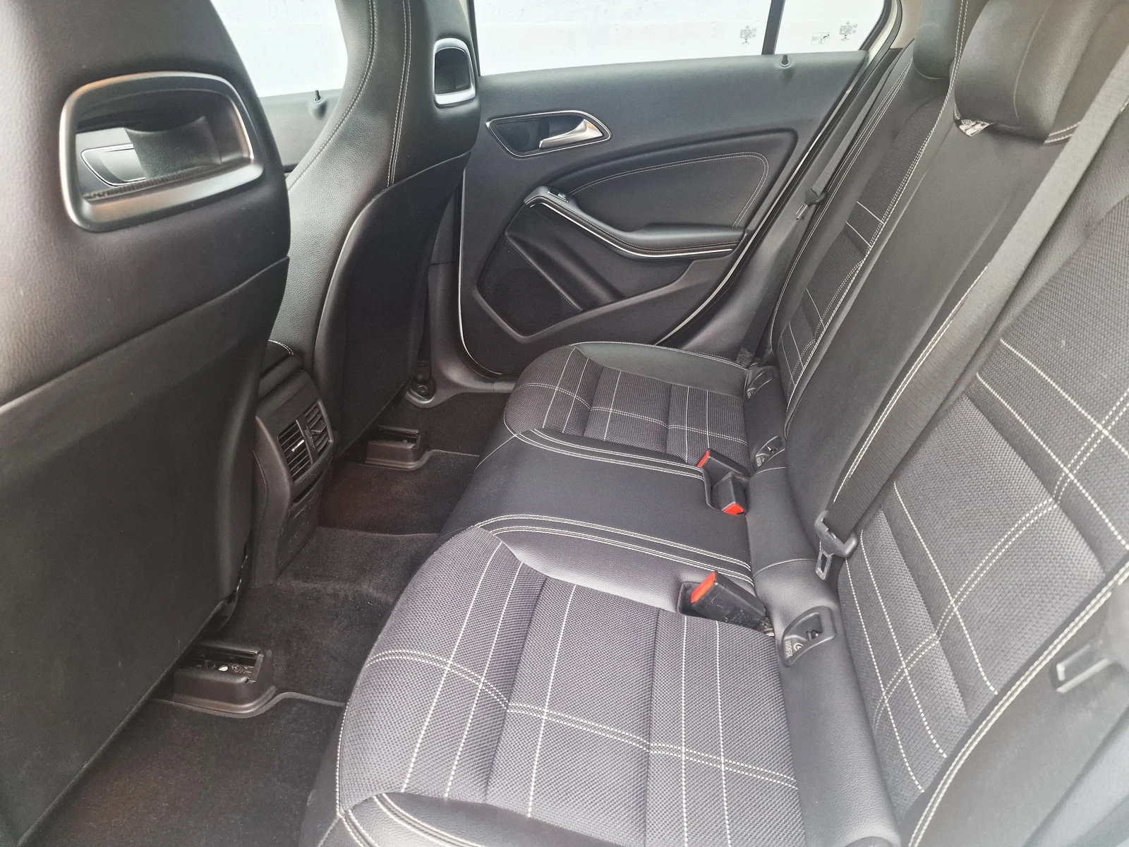 Mercedes-Benz A 200 1.6 Автоматик 101300km, снимка 12 - Автомобили и джипове - 54502186