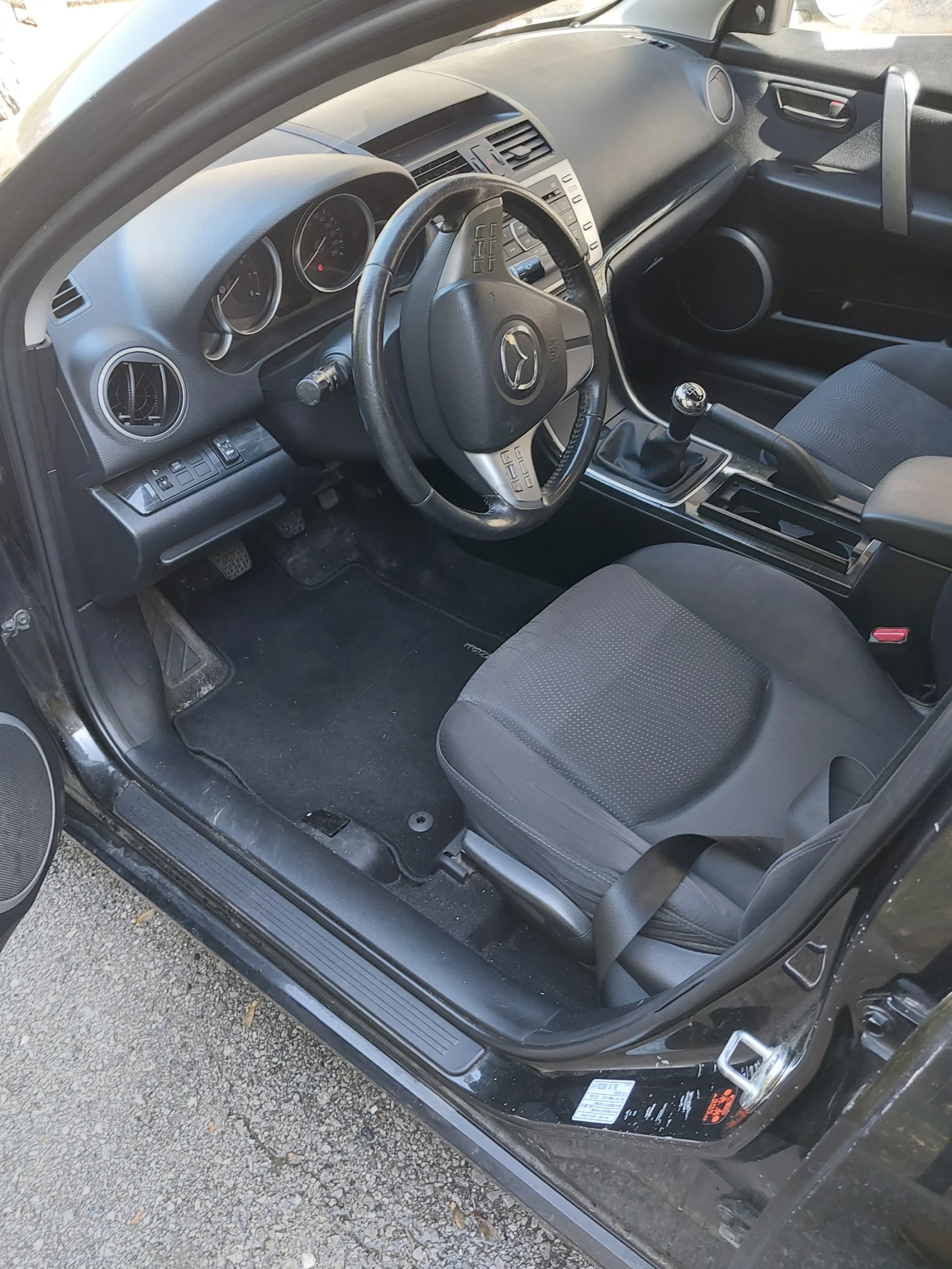 Mazda 6 Газ/Бензин- Климатроник, снимка 5 - Автомобили и джипове - 56568221