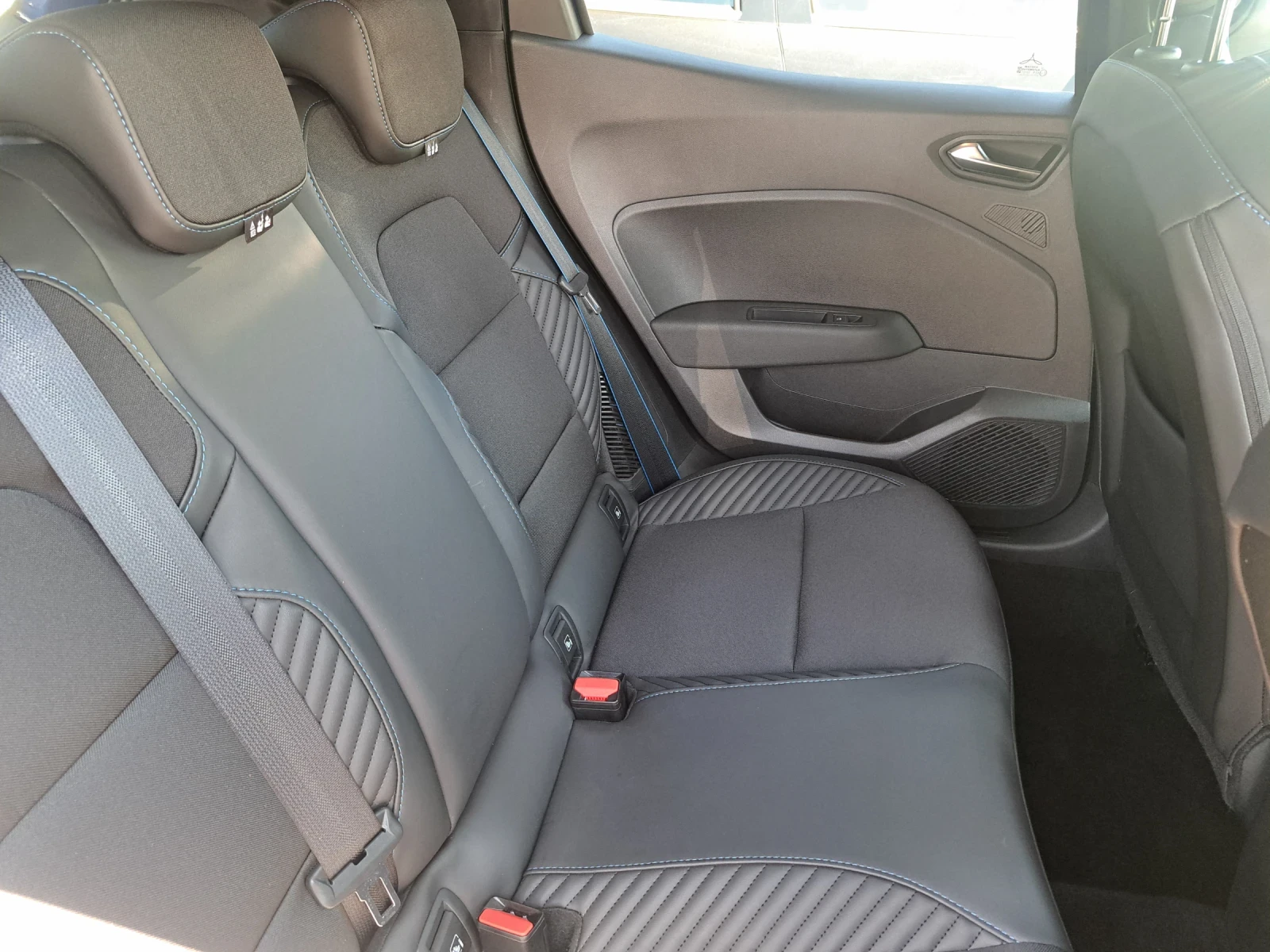 Renault Clio 1.6 E, _TECH ALPINE, снимка 9 - Автомобили и джипове - 54817785