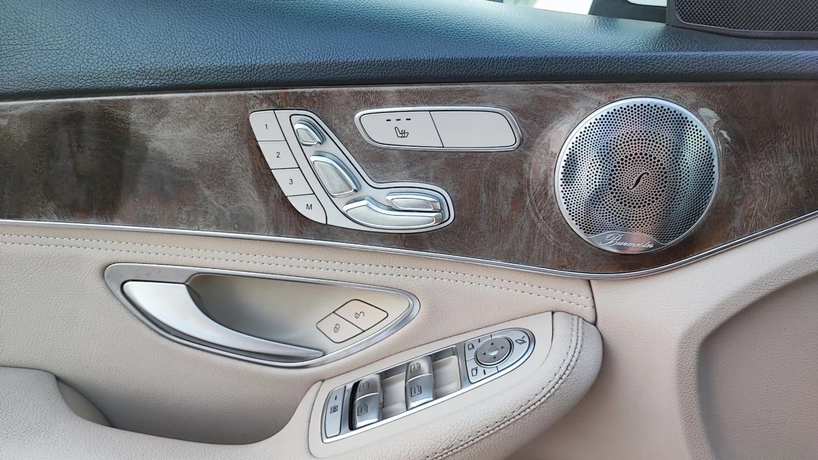 Mercedes-Benz C 300, снимка 13 - Автомобили и джипове - 54916632