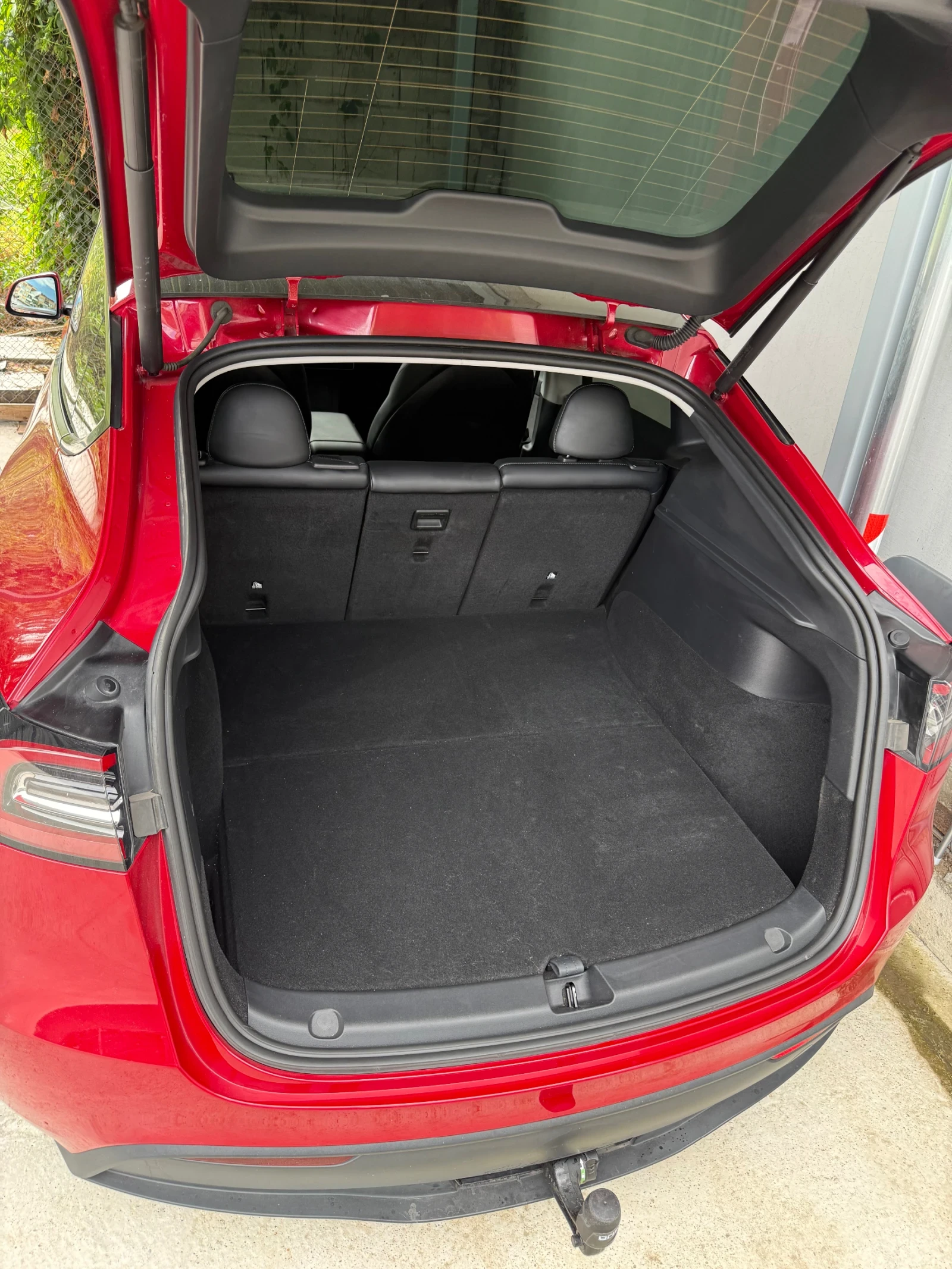 Tesla Model Y, снимка 11 - Автомобили и джипове - 55155645