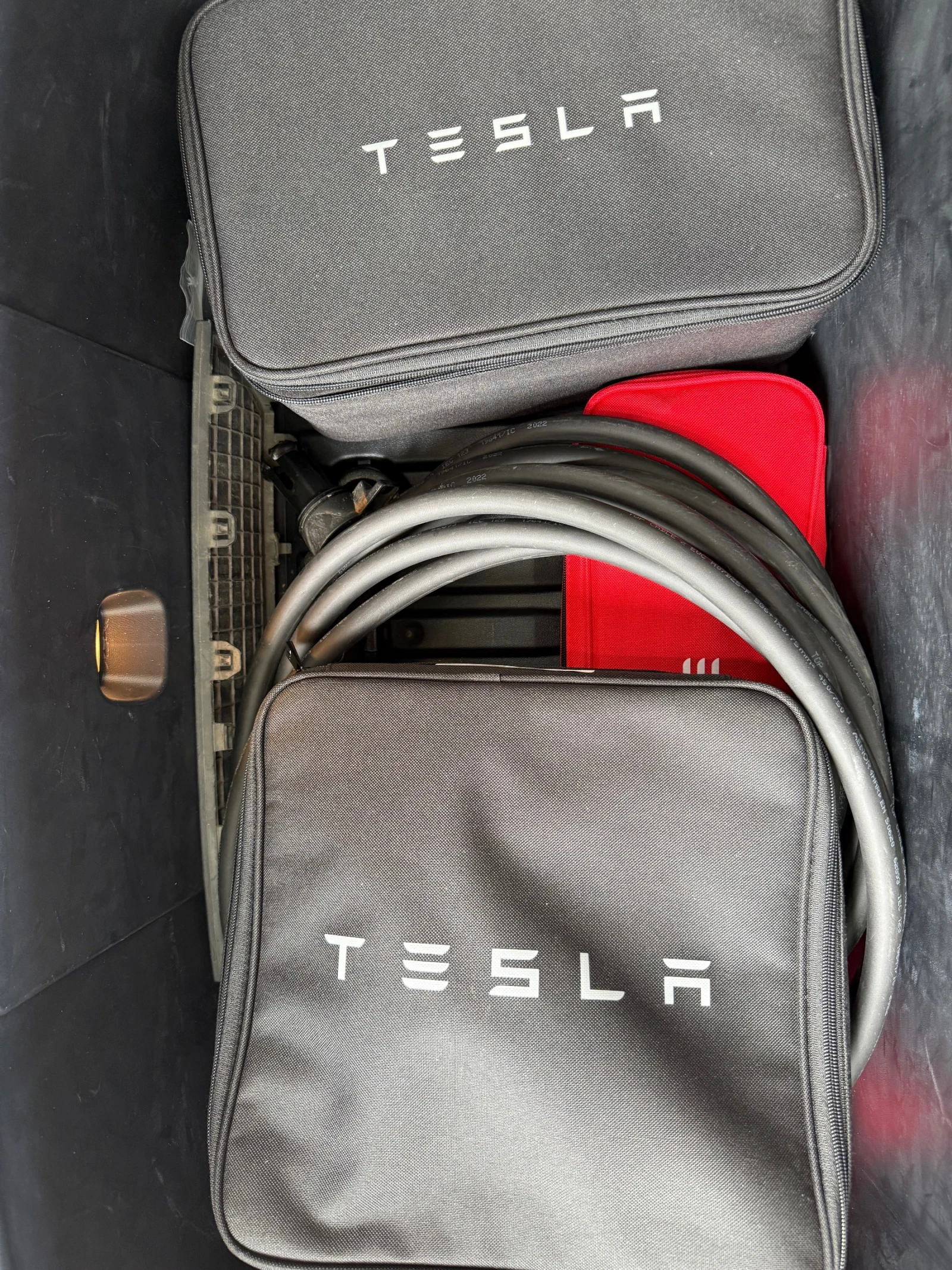 Tesla Model Y, снимка 12 - Автомобили и джипове - 55155645