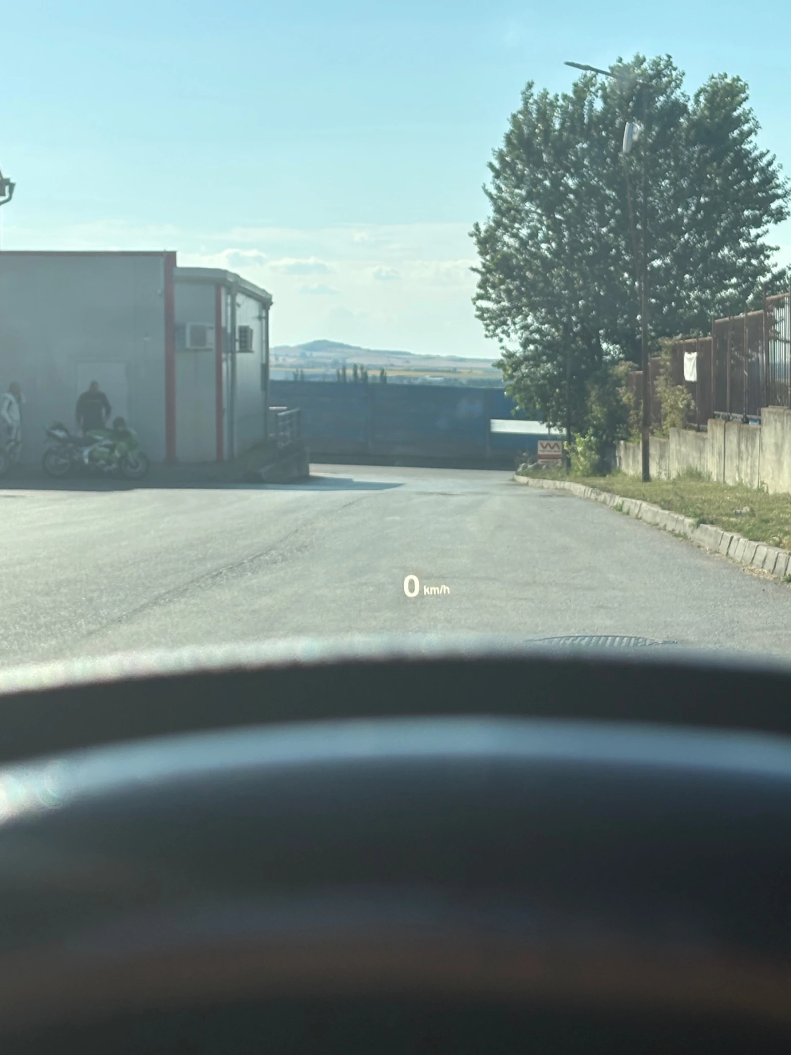 BMW 320, снимка 14 - Автомобили и джипове - 55243952