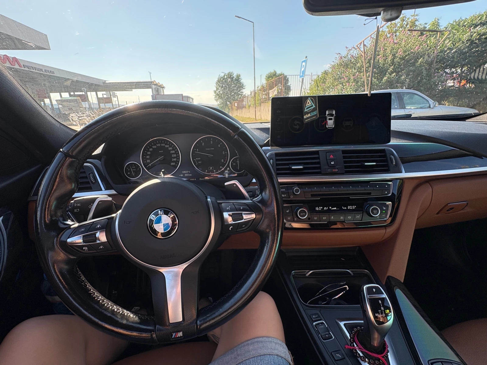 BMW 320, снимка 7 - Автомобили и джипове - 55243952