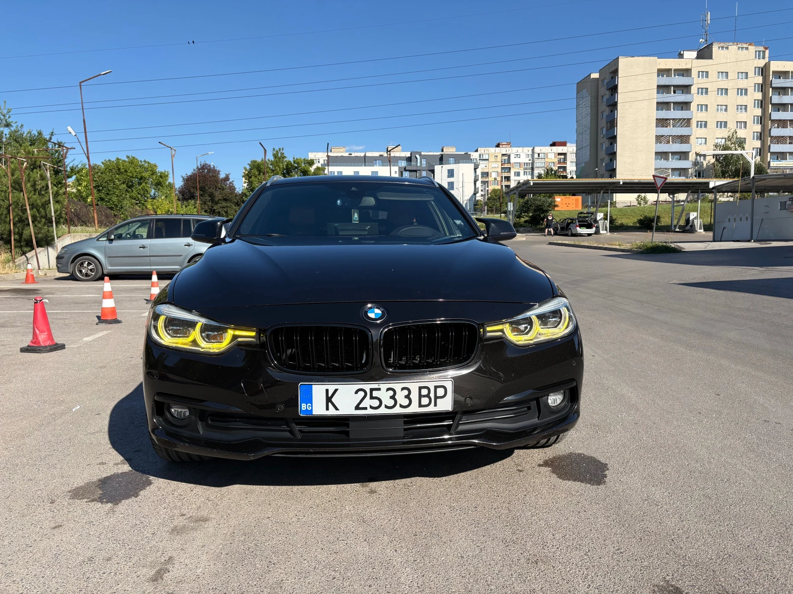 BMW 320