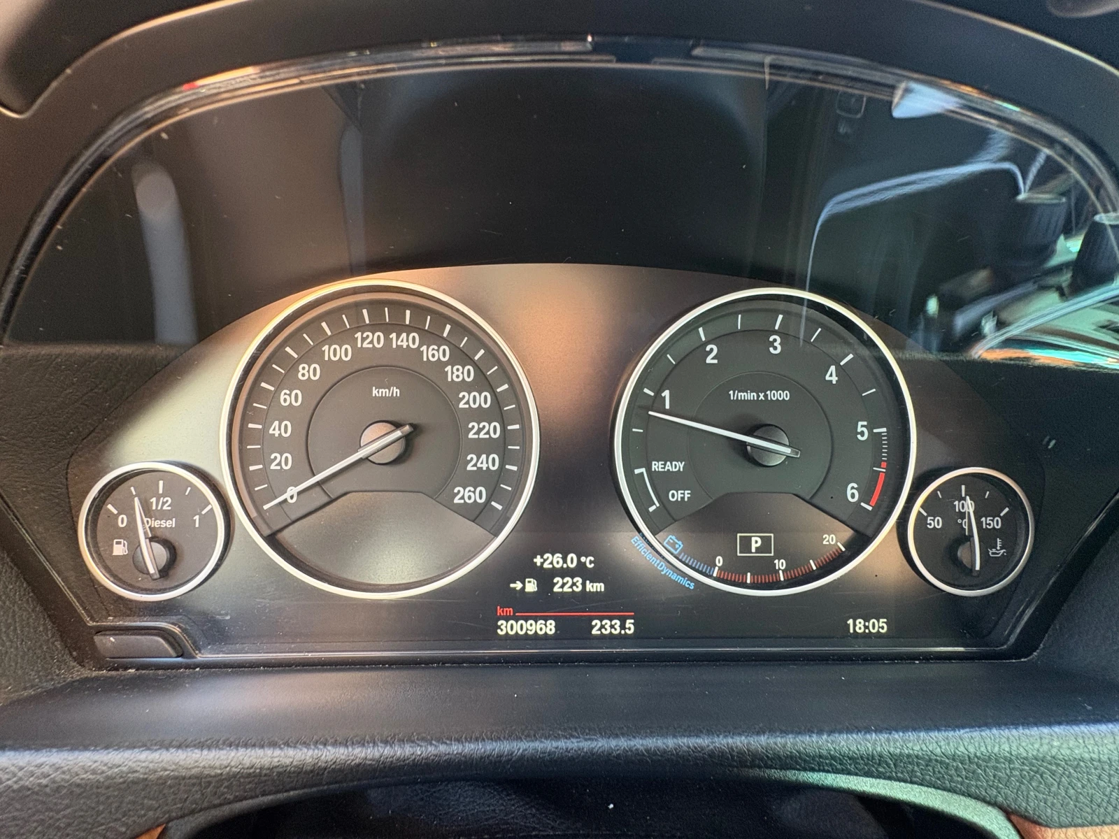 BMW 320, снимка 17 - Автомобили и джипове - 55243952