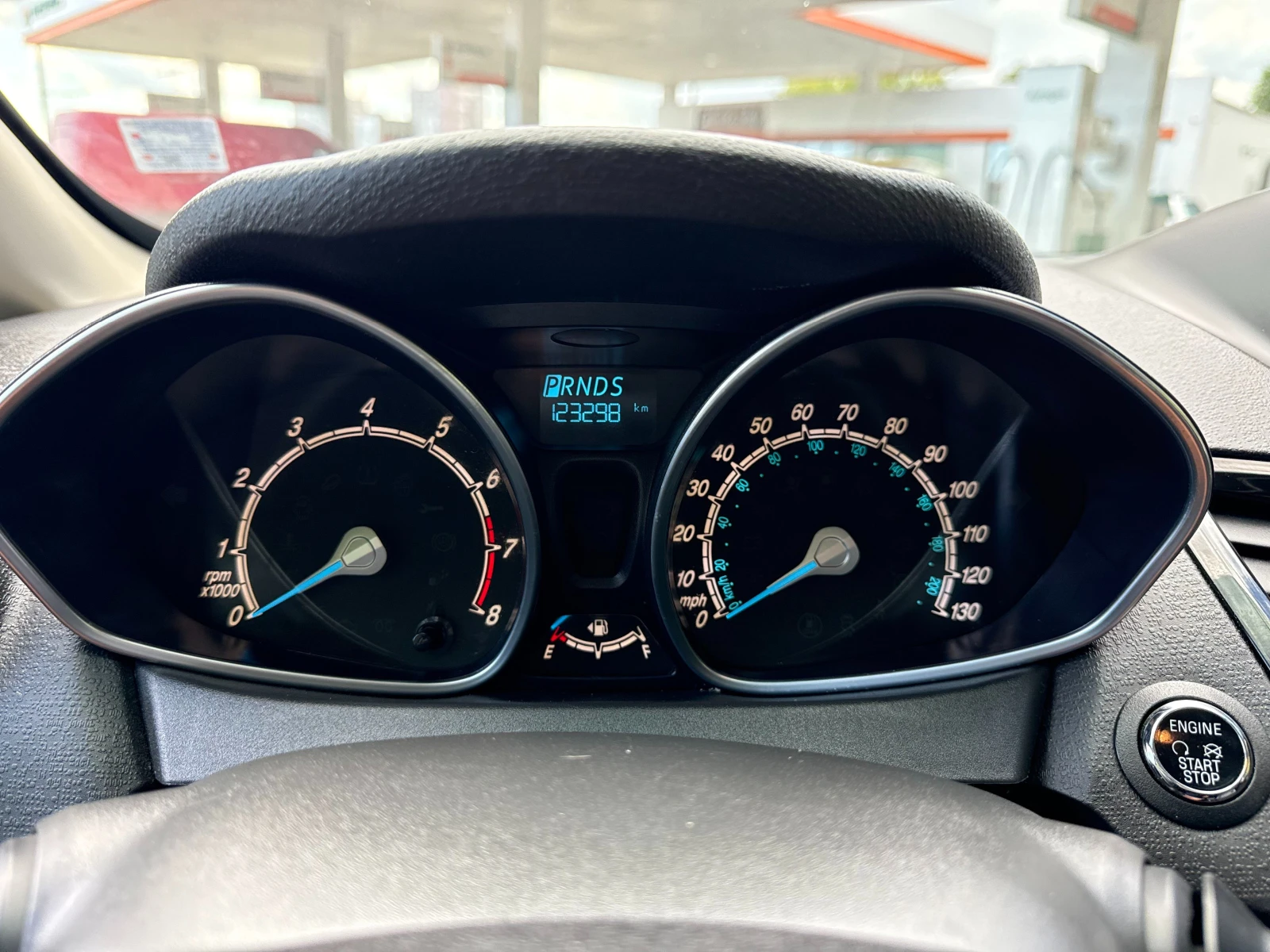 Ford Fiesta 1.6 Titanium, снимка 11 - Автомобили и джипове - 55301158