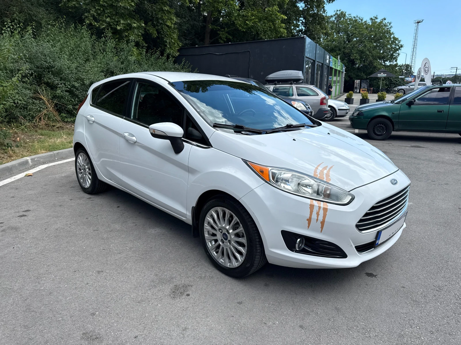 Ford Fiesta 1.6 Titanium, снимка 6 - Автомобили и джипове - 55301158