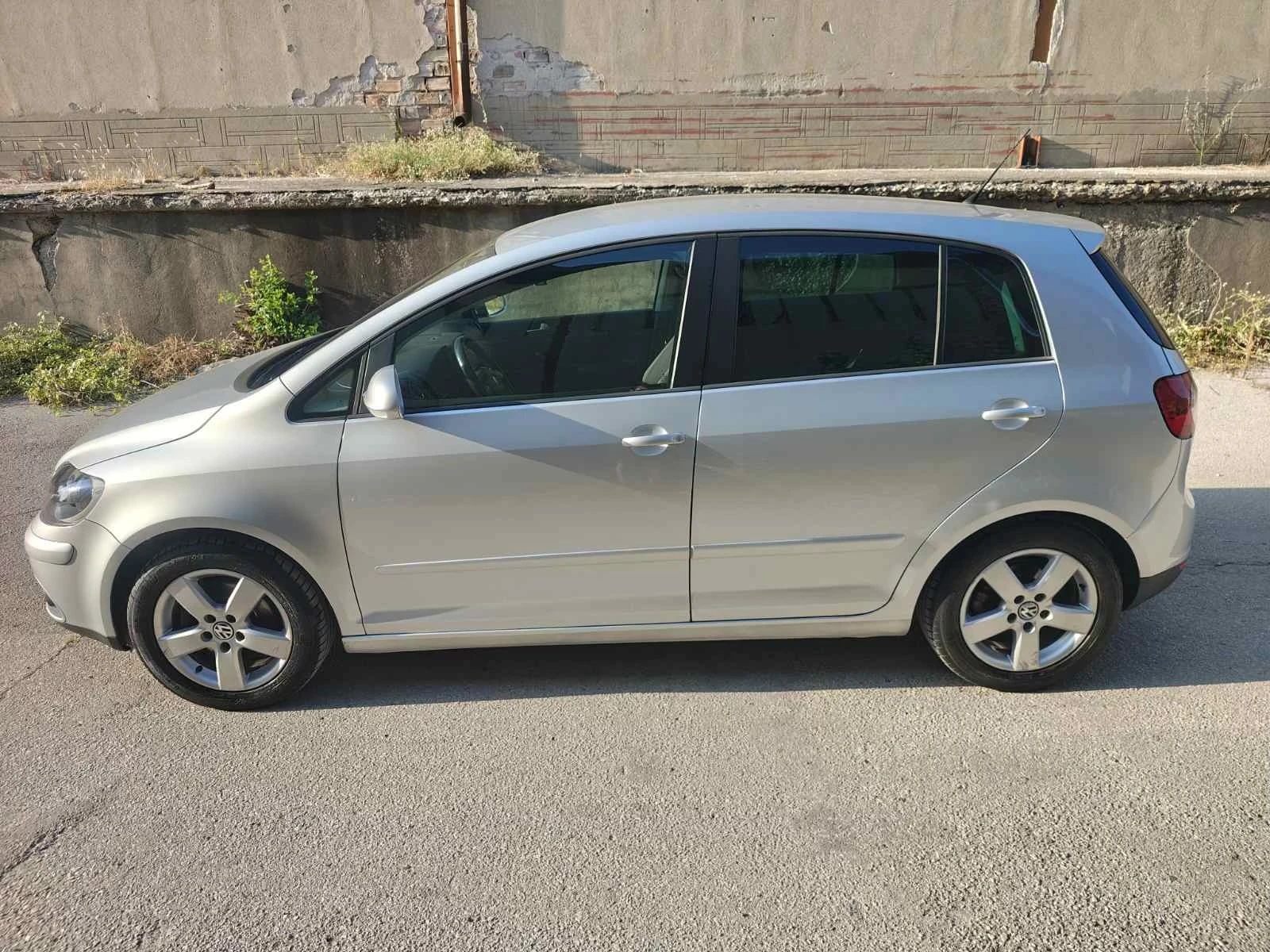 VW Golf Plus Sport, снимка 16 - Автомобили и джипове - 55657645