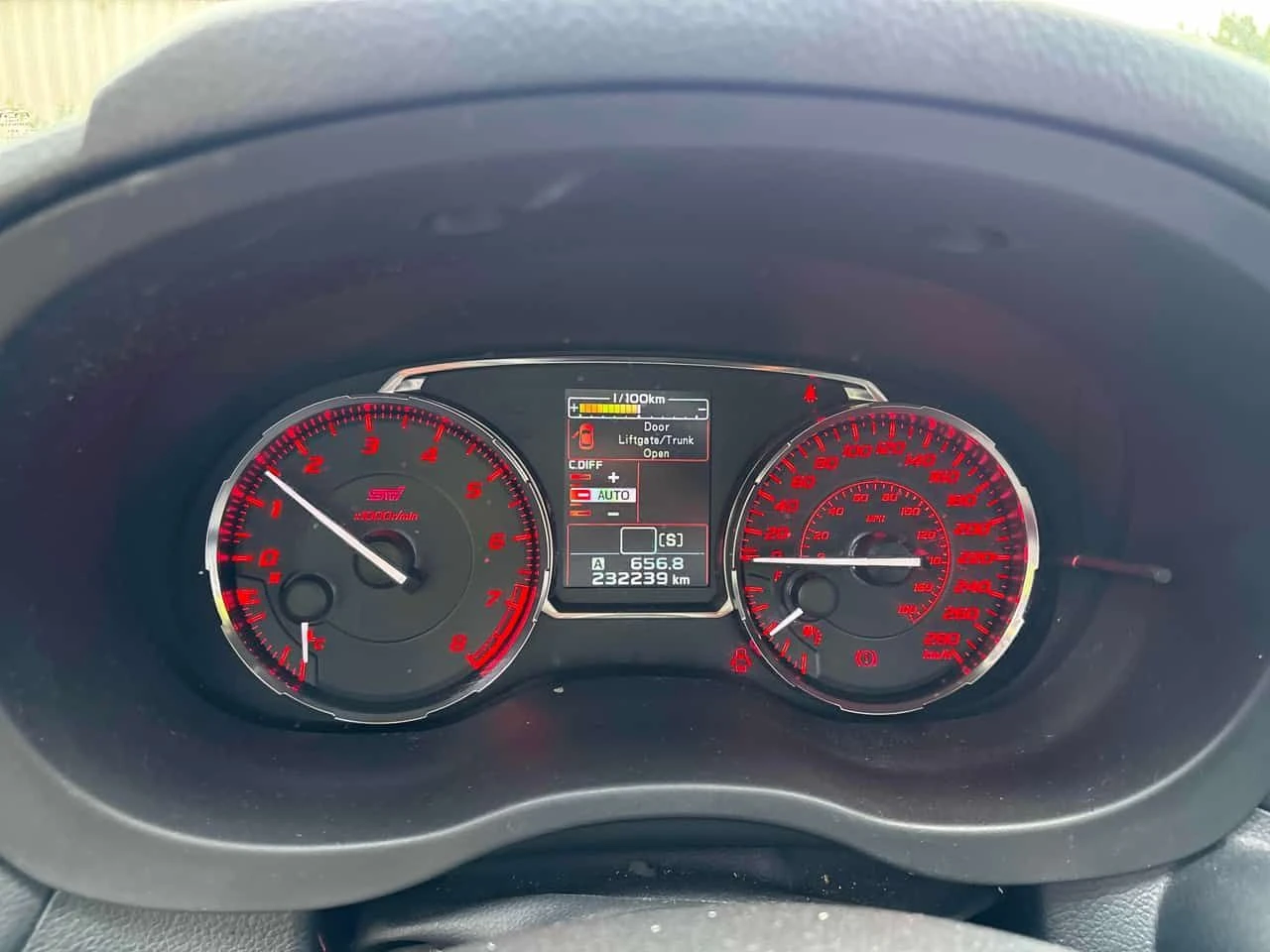 Subaru WRX * 4dr Sdn STI Man w/Sport tech Pkg * CARFAX * , снимка 8 - Автомобили и джипове - 55662892