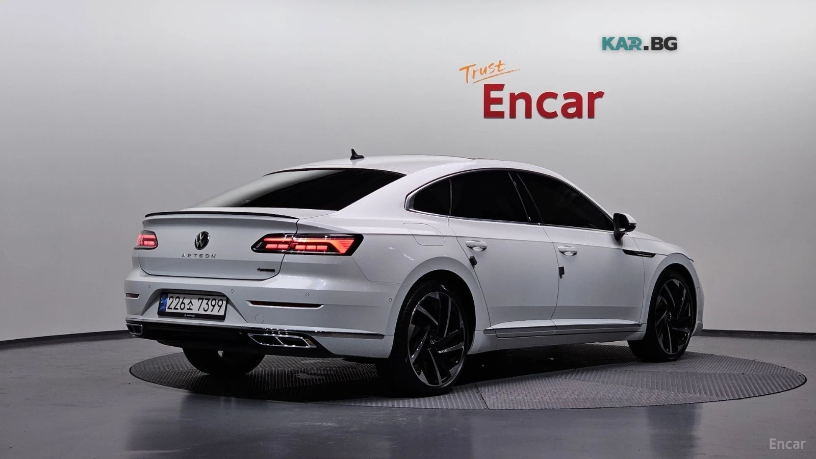VW Arteon RLINE* 360 CAMERA* ОБДУХВАНЕ* ПОДГРЕВ* HEADUP, снимка 2 - Автомобили и джипове - 55729594