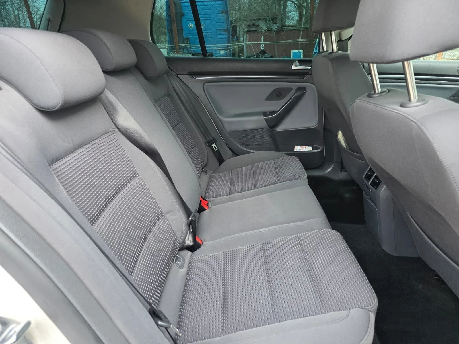 VW Golf 2.0 TDI 170 hp, снимка 10 - Автомобили и джипове - 56164842
