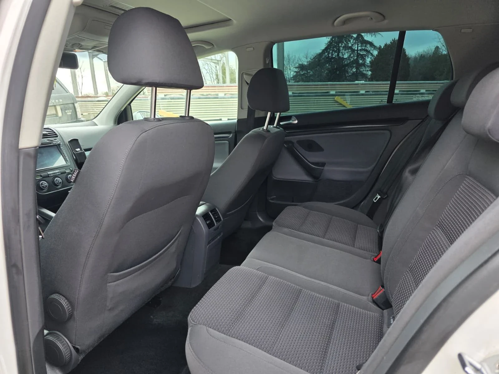 VW Golf 2.0 TDI 170 hp, снимка 8 - Автомобили и джипове - 56164842