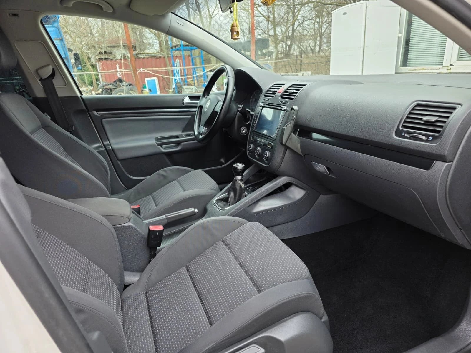 VW Golf 2.0 TDI 170 hp, снимка 9 - Автомобили и джипове - 56164842