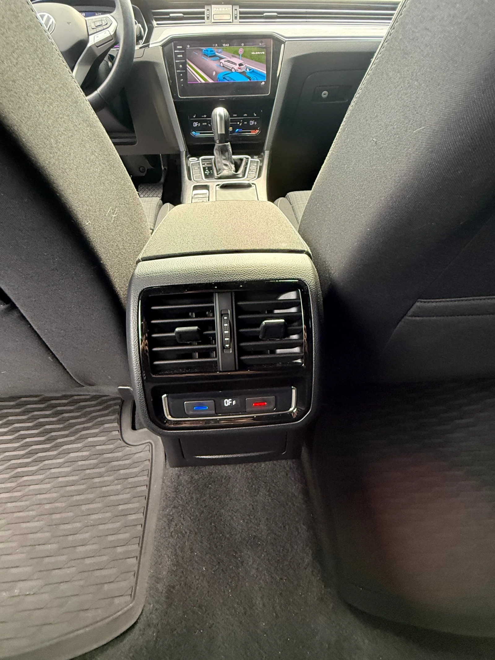 VW Passat 2.0 TDI, снимка 13 - Автомобили и джипове - 56272737