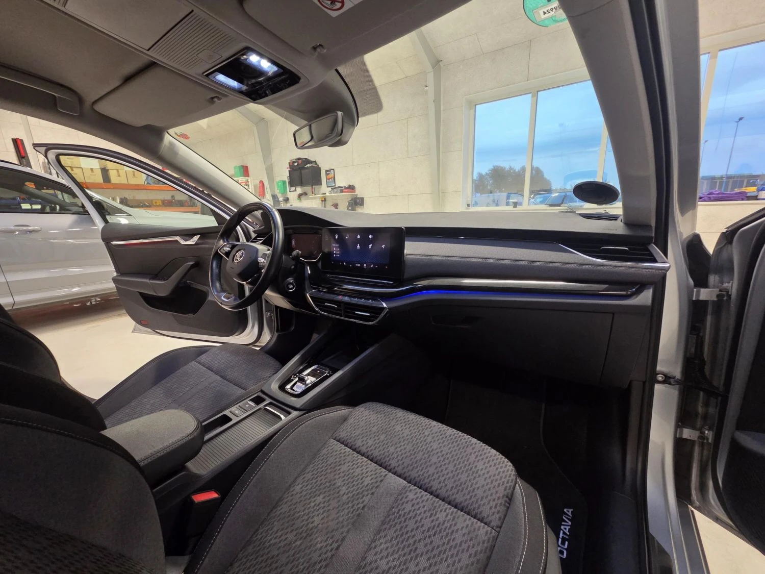 Skoda Octavia НЕТТО, снимка 13 - Автомобили и джипове - 56714914