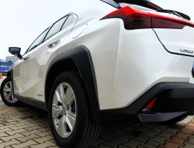 Lexus UX 250h, снимка 17