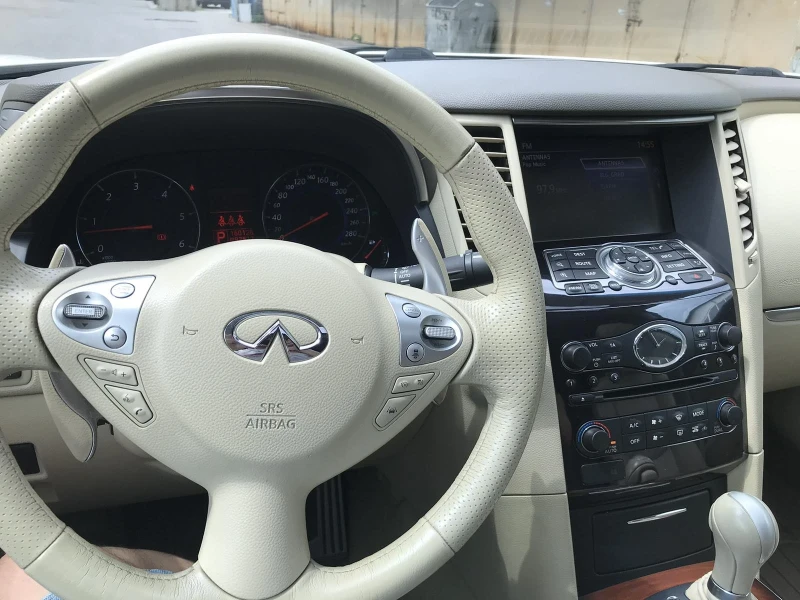 Infiniti Fx 30, снимка 7 - Автомобили и джипове - 47188920