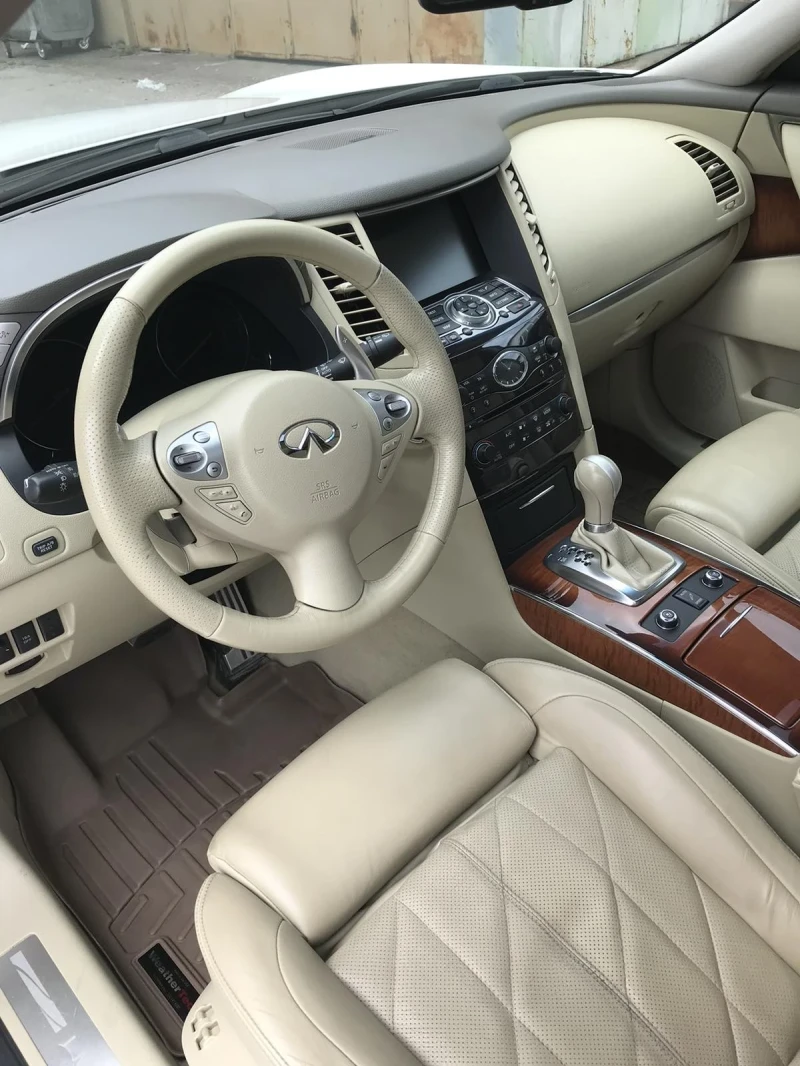 Infiniti Fx 30, снимка 9 - Автомобили и джипове - 47188920