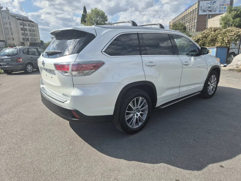 Toyota Highlander XLE, снимка 4 - Автомобили и джипове - 47219684