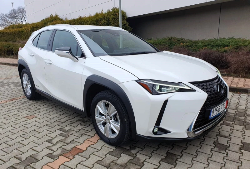 Lexus UX 250h, снимка 3 - Автомобили и джипове - 48309466