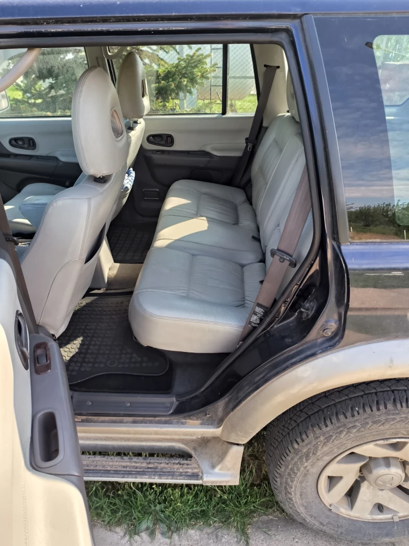 Mitsubishi Pajero sport, снимка 10 - Автомобили и джипове - 50056691