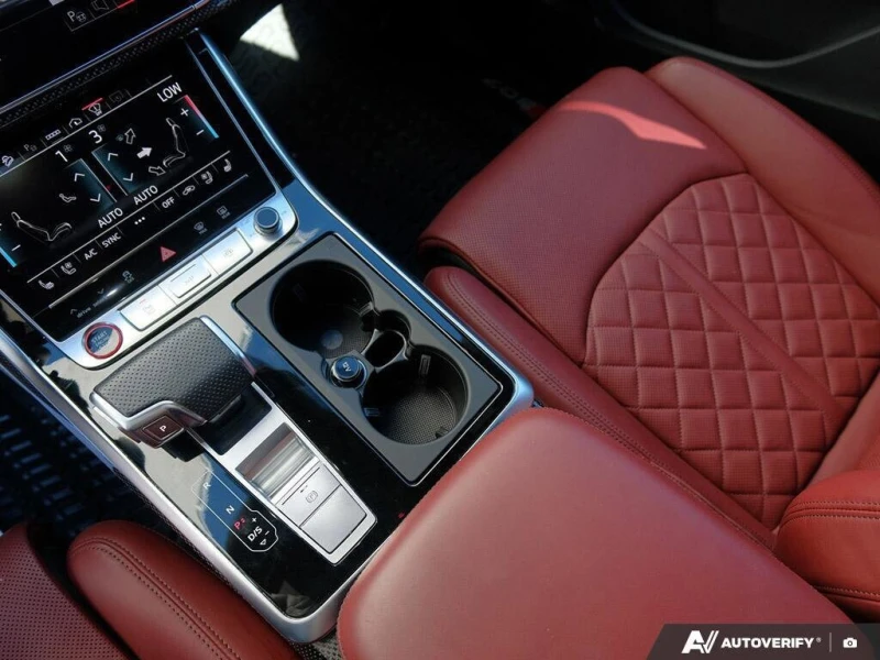 Audi SQ7  С РЕГИСТРАЦИЯ & АВТО КРЕДИТ , снимка 9 - Автомобили и джипове - 53257034