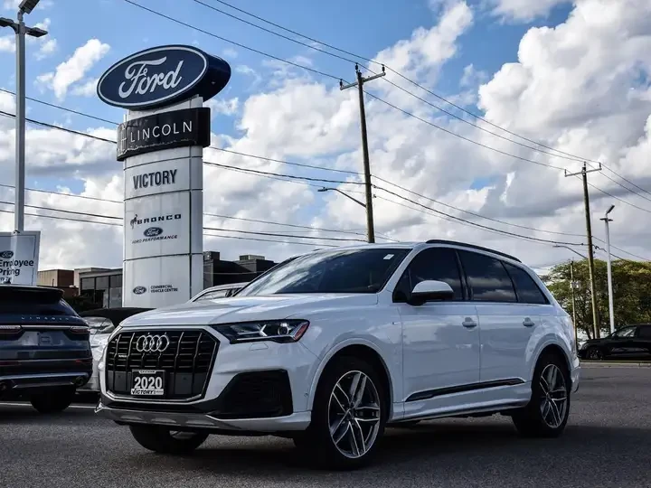 Audi Q7 3.0 л V6 бензинов турбо двигател (TFSI)