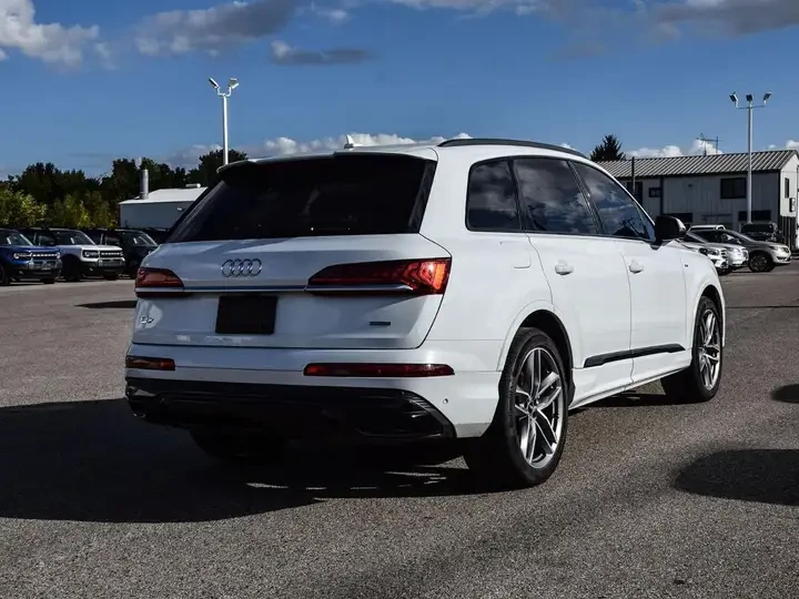 Audi Q7 3.0 л V6 бензинов турбо двигател (TFSI) - изображение 4
