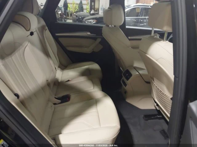 Audi Q5 PREMIUM 45 TFSI* S LINE* QUATTRO* DISTRONIC* PANO*, снимка 8 - Автомобили и джипове - 53023469