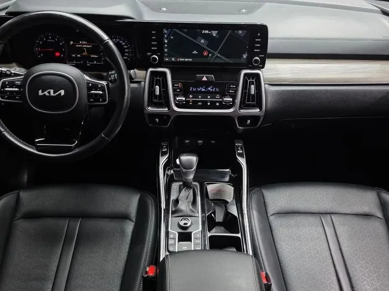 Kia Sorento, снимка 7 - Автомобили и джипове - 56690827