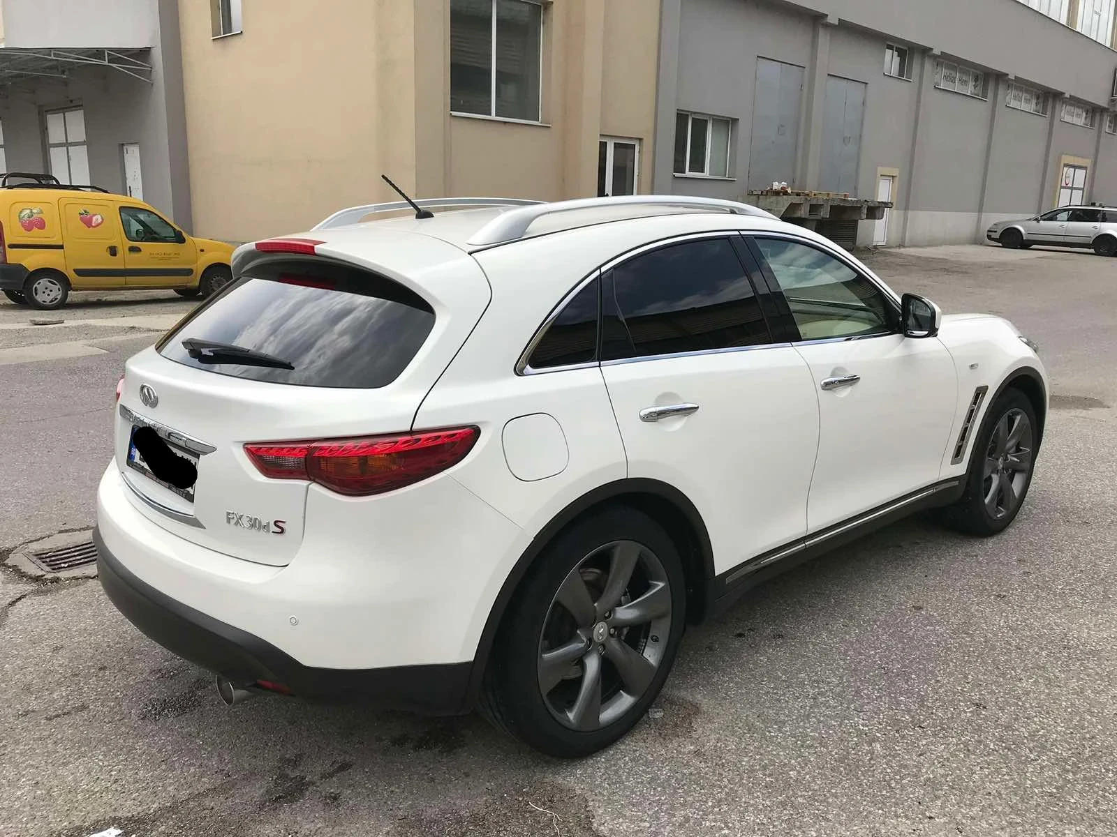 Infiniti Fx 30  - изображение 4