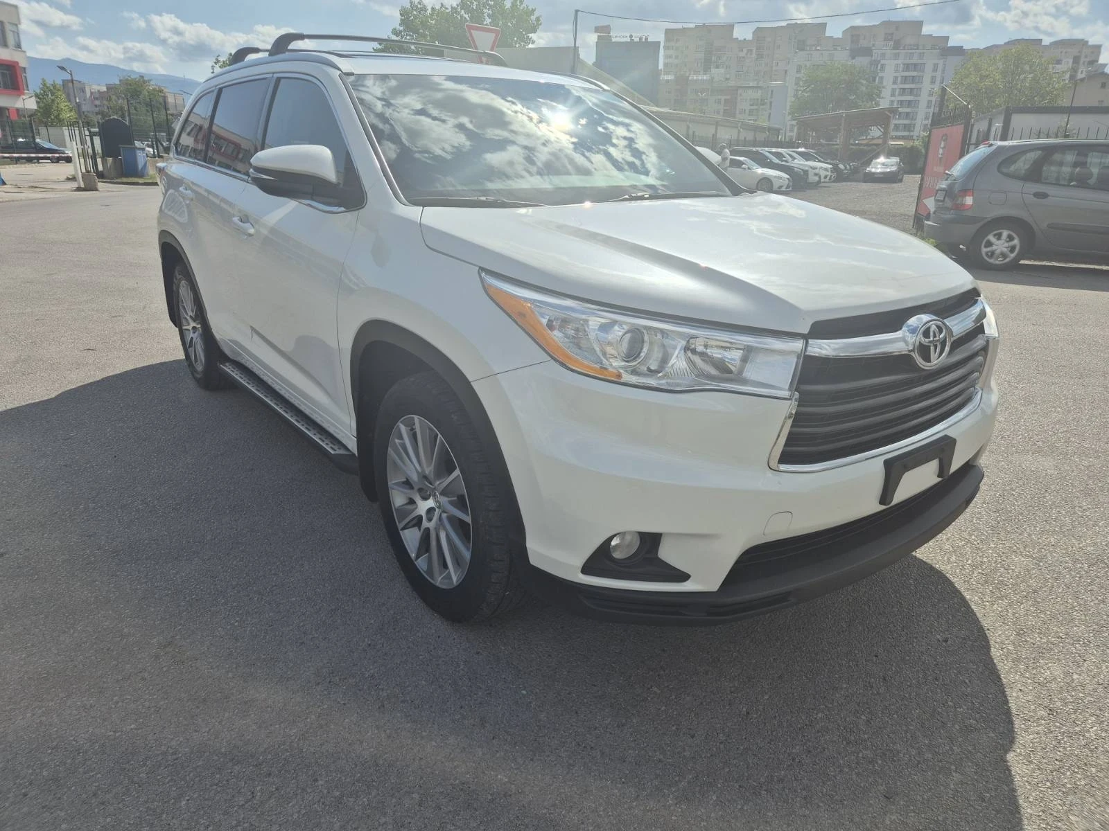 Toyota Highlander XLE - изображение 3