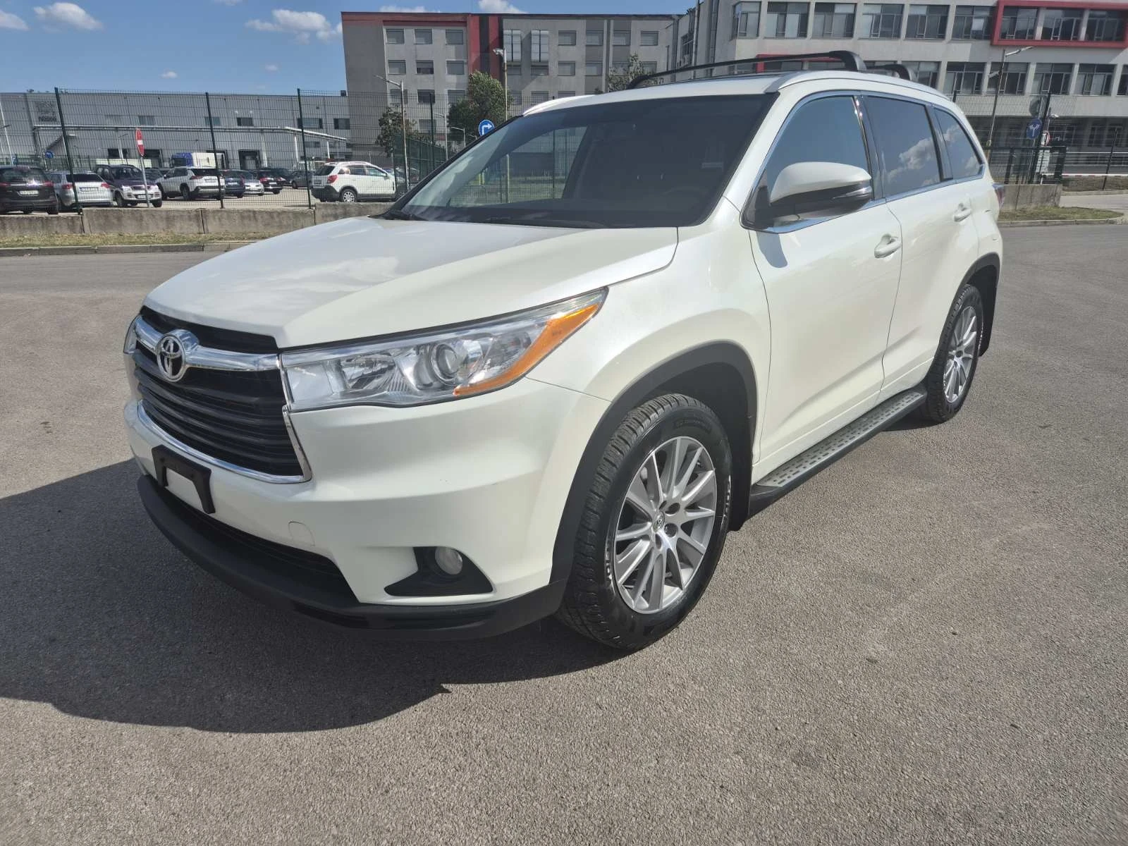 Toyota Highlander XLE - [1] 