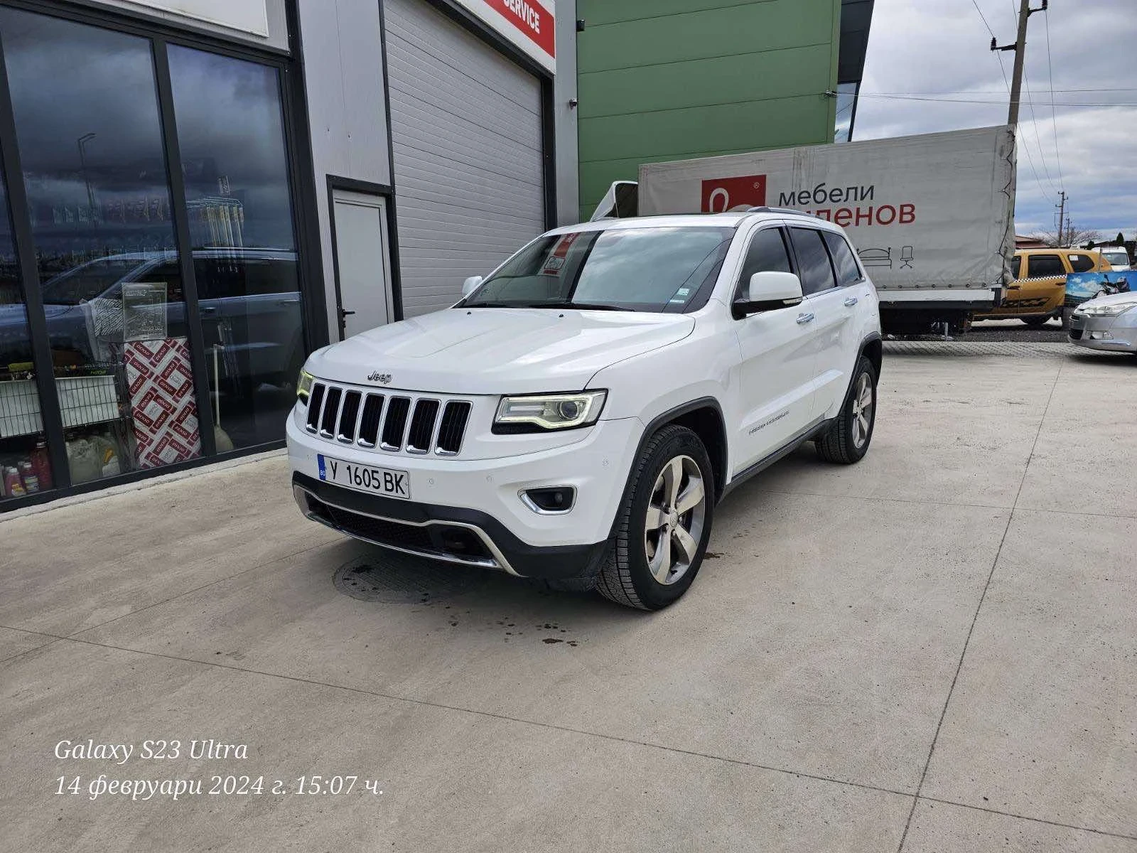 Jeep Grand cherokee 5.7 Hemi Limited - изображение 2