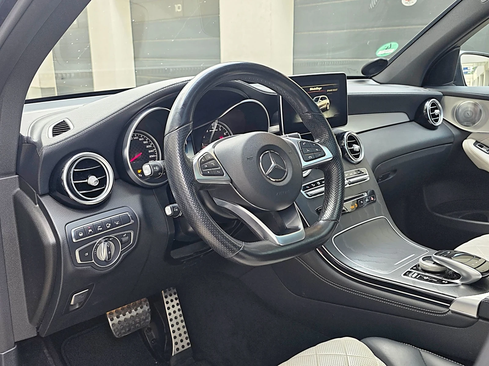 Mercedes-Benz GLC 43 AMG Mercedes GLC43 AMG Designo* 3xTV* 360* BURM* ASSIS | Mobile.bg   17