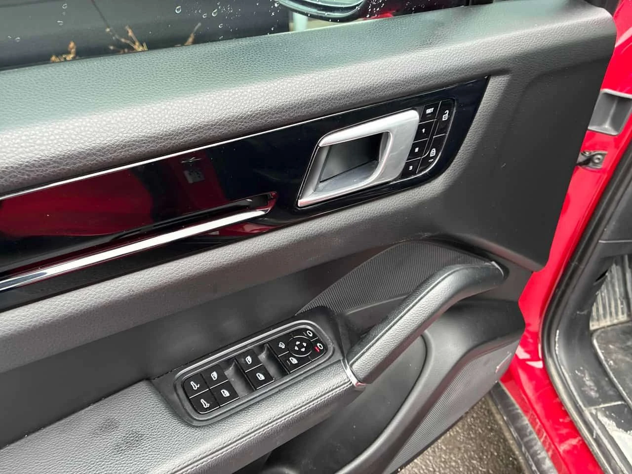 Porsche Cayenne AWD /CARFAX/360 Камера/ 2 ключа/Подгрев/Клип, снимка 9 - Автомобили и джипове - 53818918