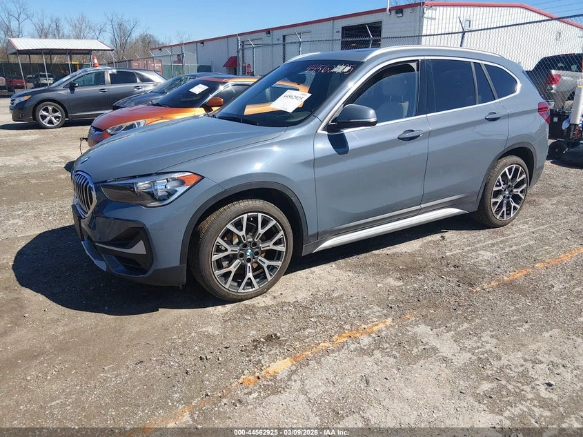 BMW X1 2.0l xDrive28I, снимка 2 - Автомобили и джипове - 54047383