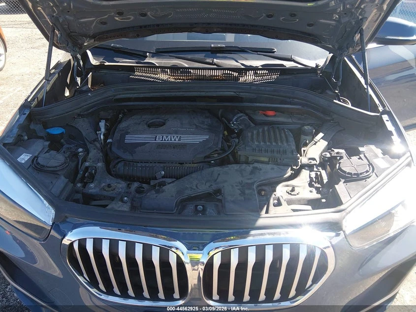 BMW X1 2.0l xDrive28I, снимка 10 - Автомобили и джипове - 54047383