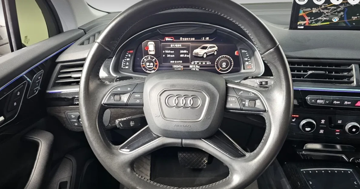 Audi Q7 * АВТО КРЕДИТ* ЦЕНА ДО БГ * Сервизна история * , снимка 6 - Автомобили и джипове - 55459727