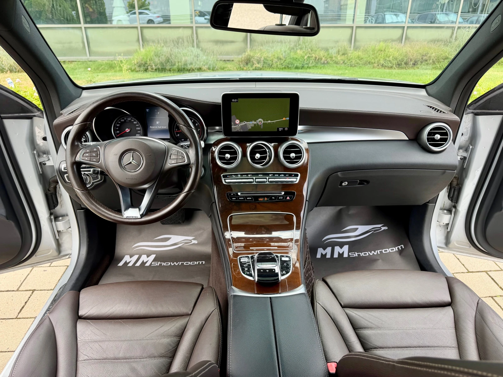 Mercedes-Benz GLC 250 AMG-4X4-КАМЕРА-ПАНОРАМА-ПАМЕТ-BURMASTER-LANE-ASIST, снимка 10 - Автомобили и джипове - 55642598