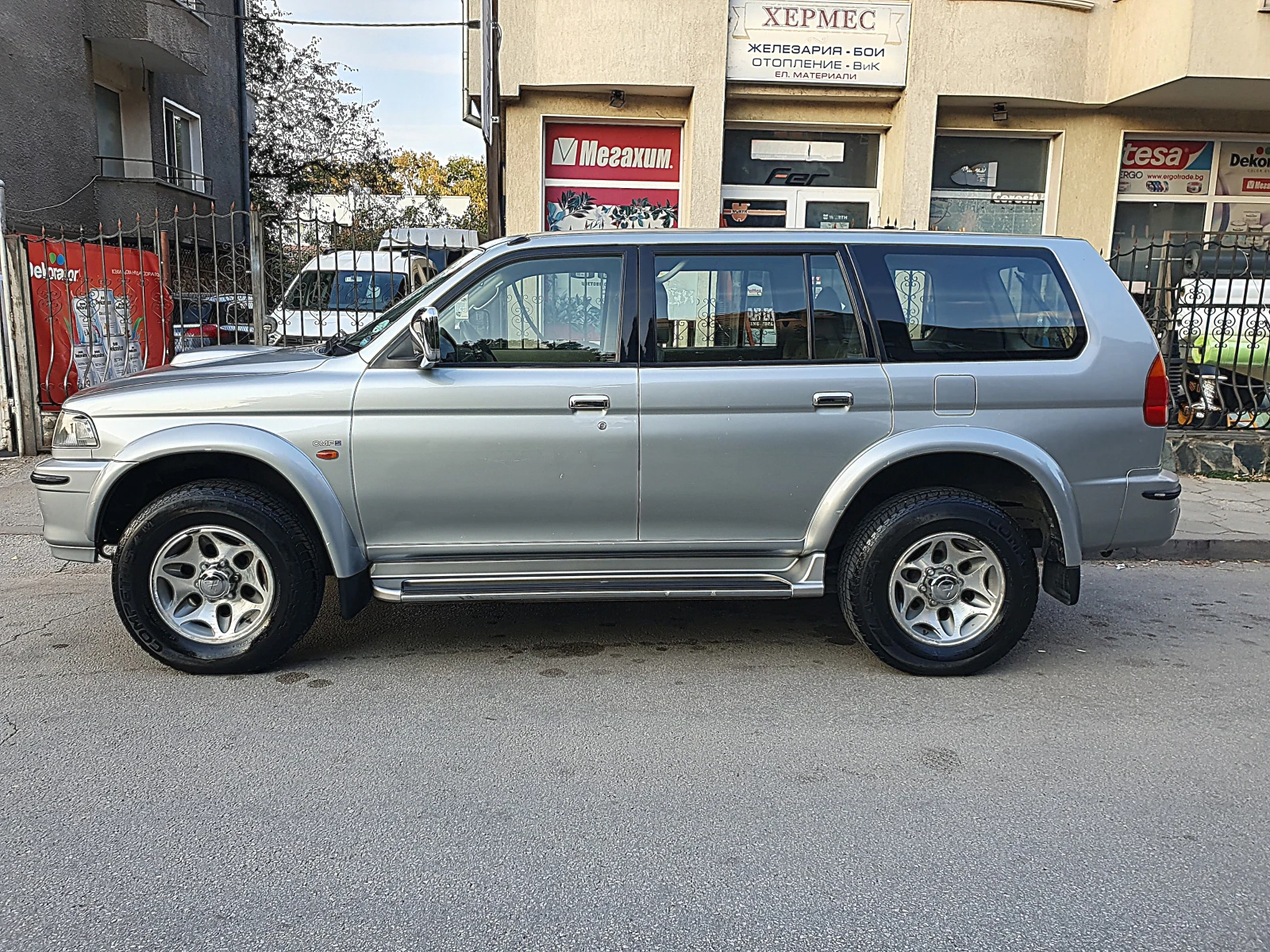 Mitsubishi Pajero sport 2.5TDI-KLIMATIK!, снимка 2 - Автомобили и джипове - 56145266