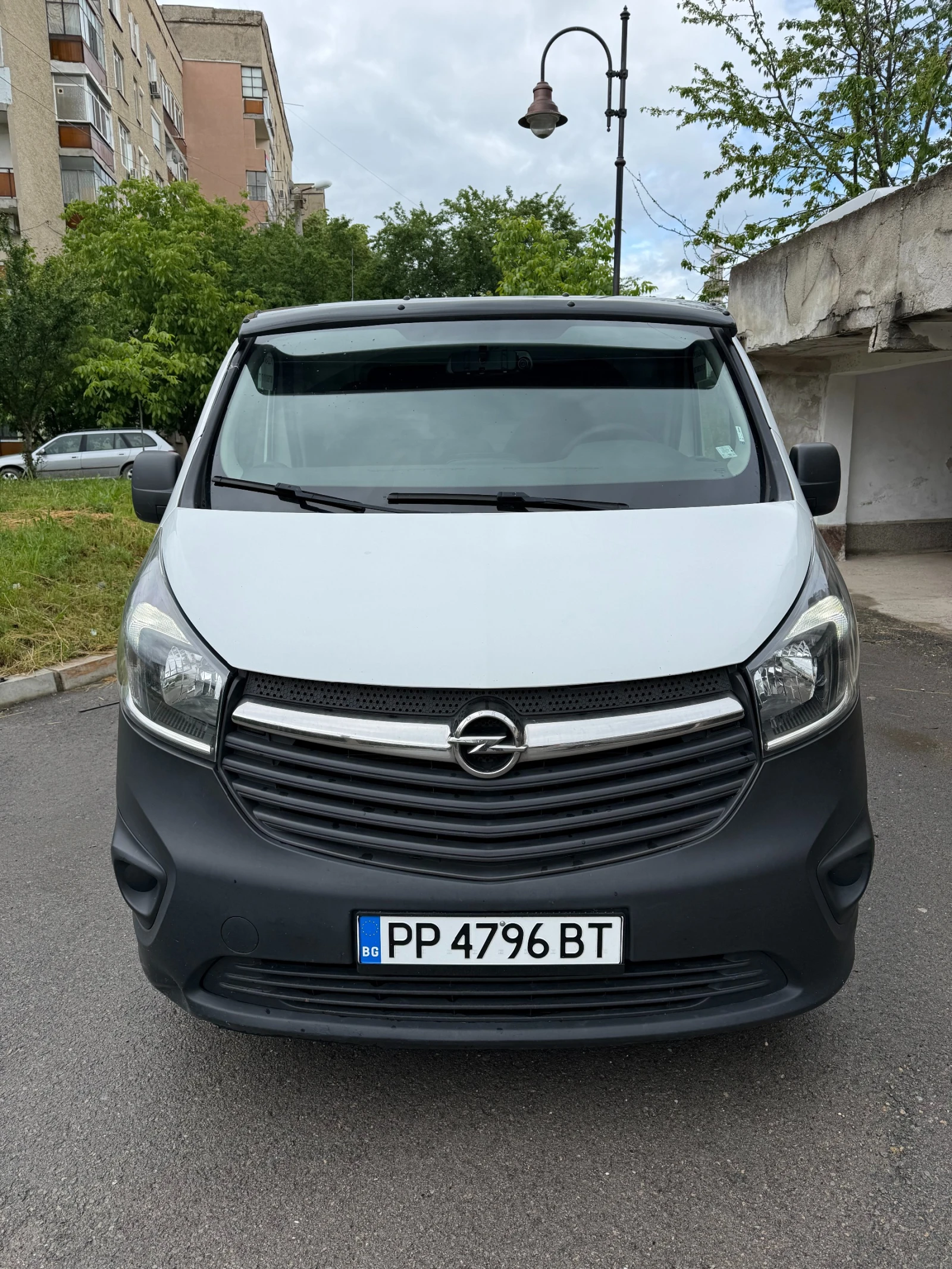 Opel Vivaro 1.6CDTI BITURBO, снимка 3 - Бусове и автобуси - 54561917