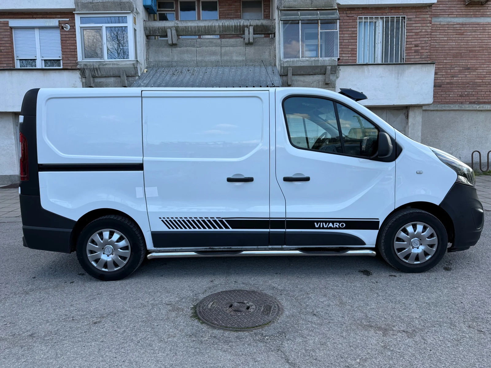Opel Vivaro 1.6CDTI BITURBO, снимка 8 - Бусове и автобуси - 54561917
