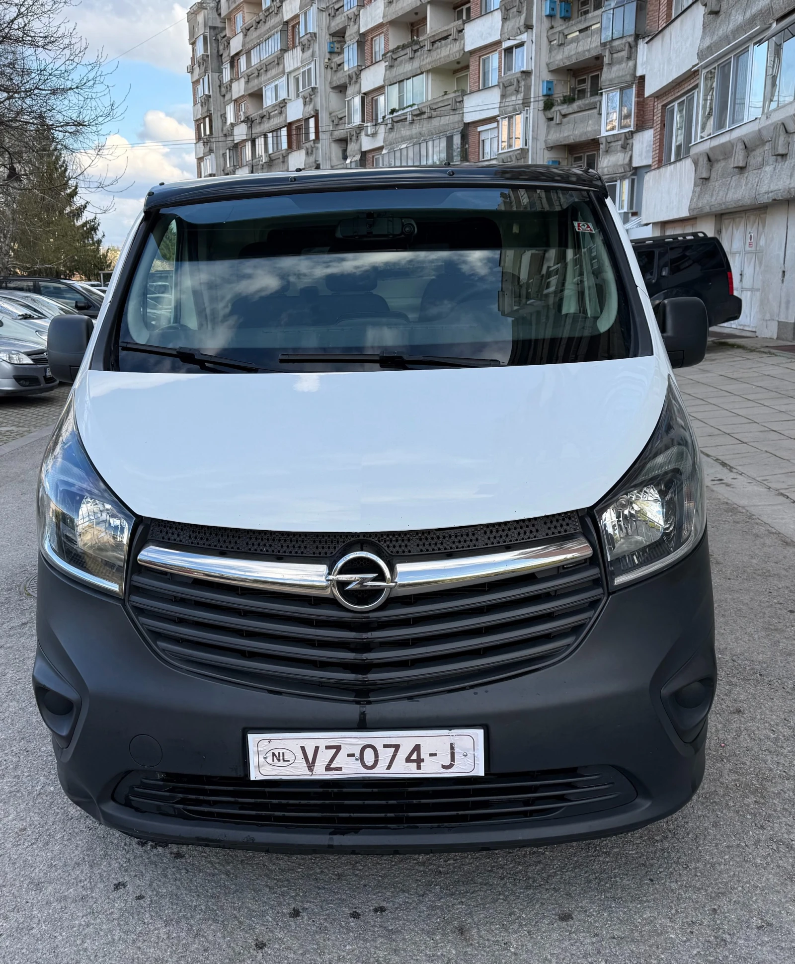 Opel Vivaro 1.6CDTI BITURBO, снимка 3 - Бусове и автобуси - 54561917