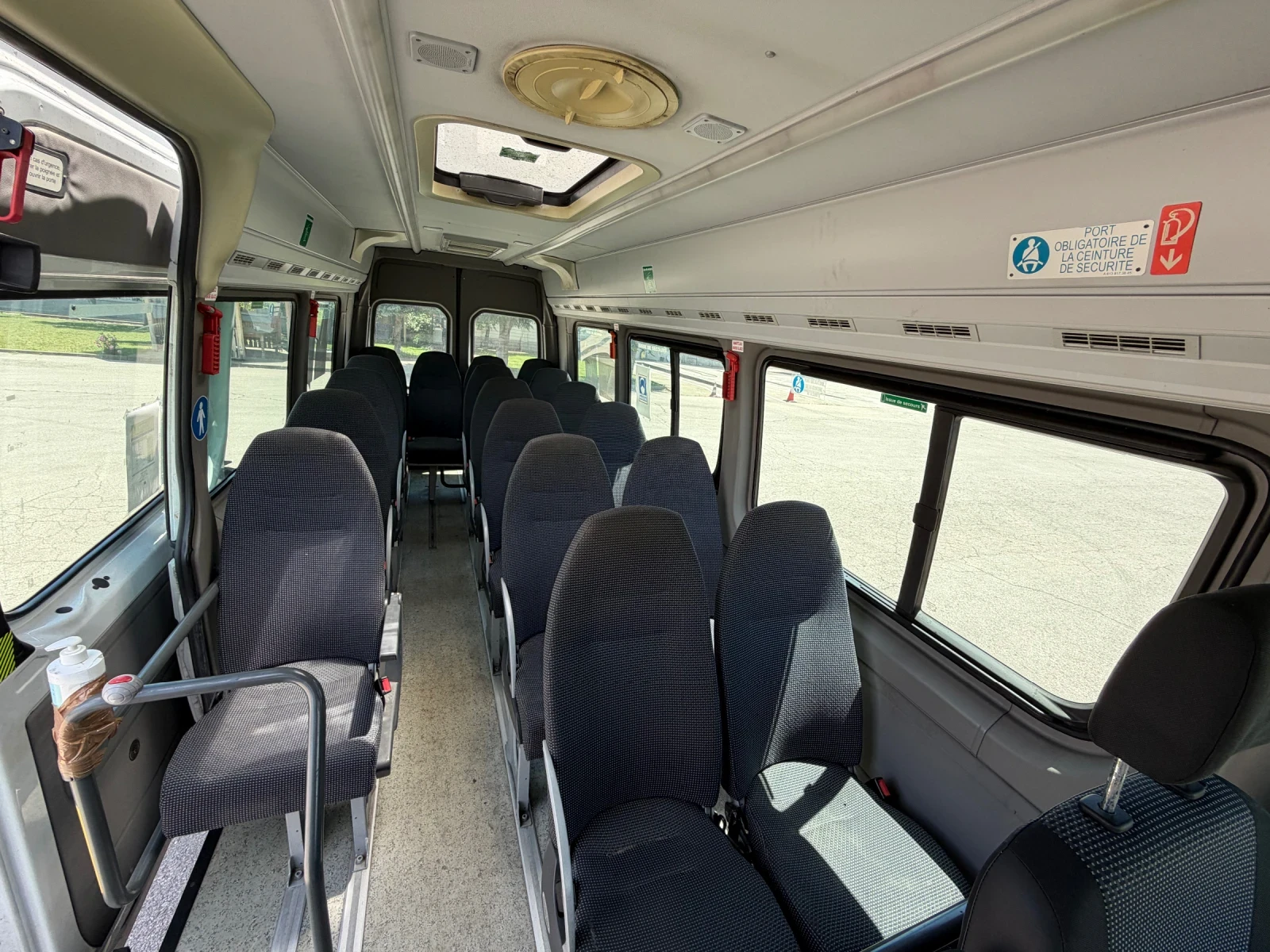 Mercedes-Benz Sprinter 516 transfer двойна klima Автоматична врата, снимка 13 - Бусове и автобуси - 54742500