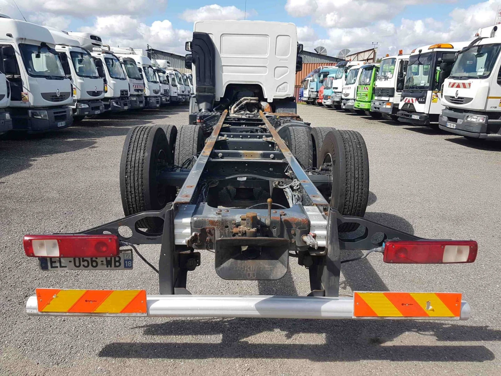 Renault D D WIDE 26 380 dti 6x2 9 метра - изображение 4