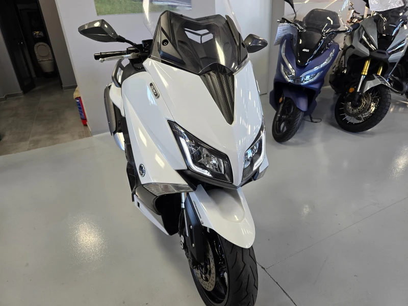 Yamaha T-max 530ie, ABS, Keyless, Led!, снимка 8 - Мотоциклети и мототехника - 50908914