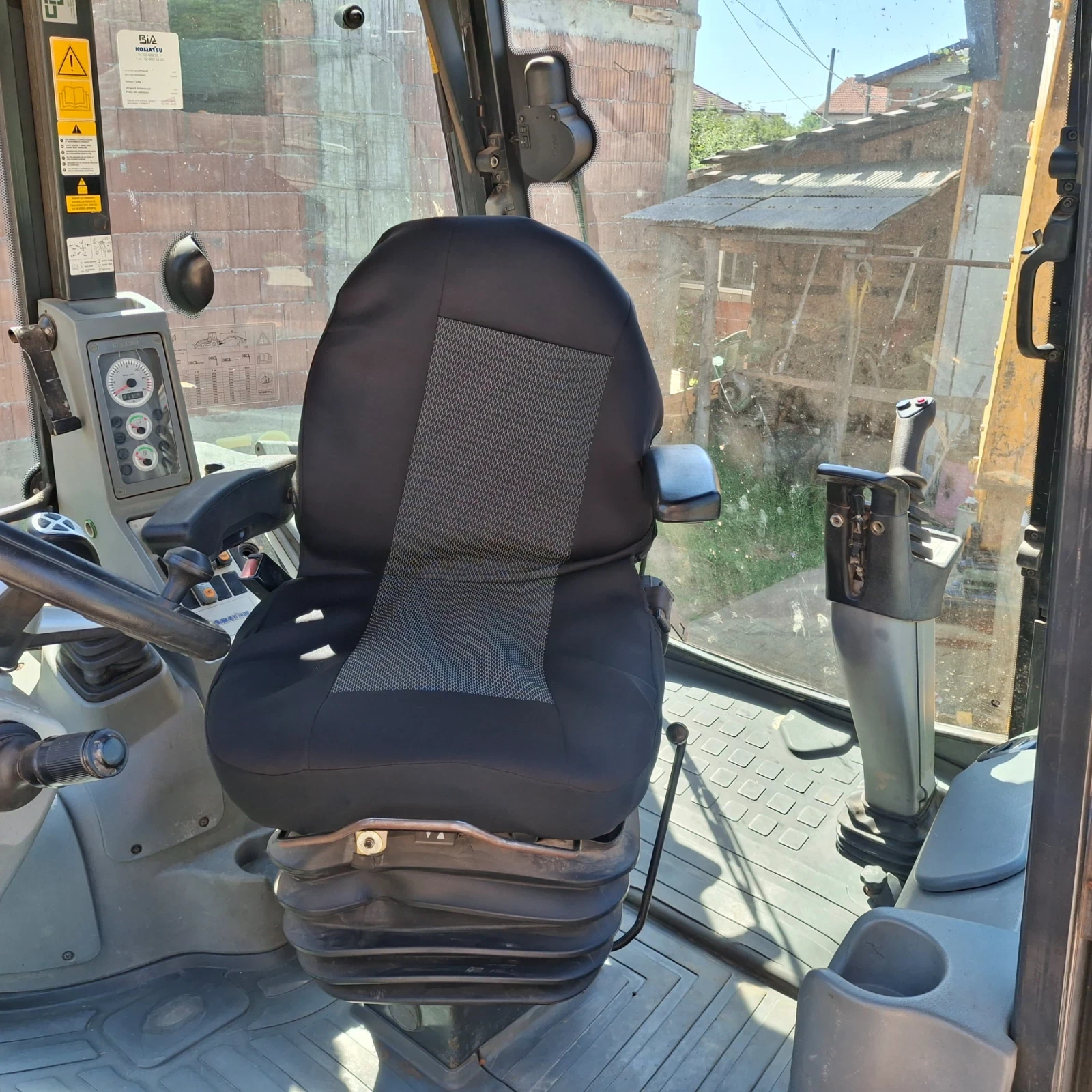 Багер Komatsu WB97-5, снимка 3 - Индустриална техника - 55494766